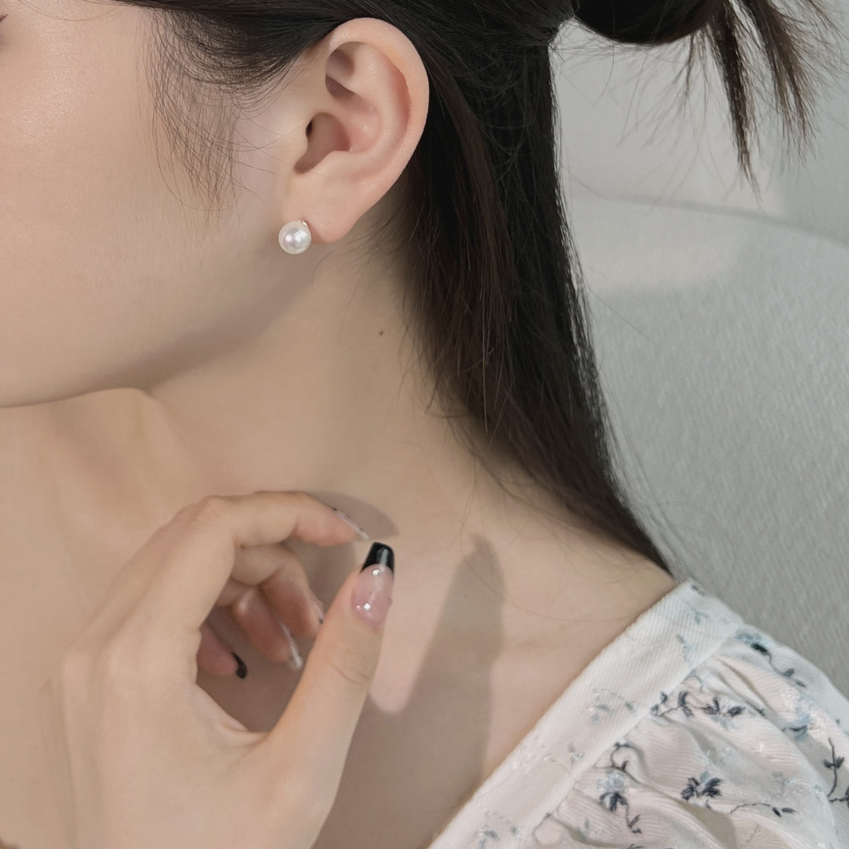 [Everoly JW]Delicate Pearl Earrings