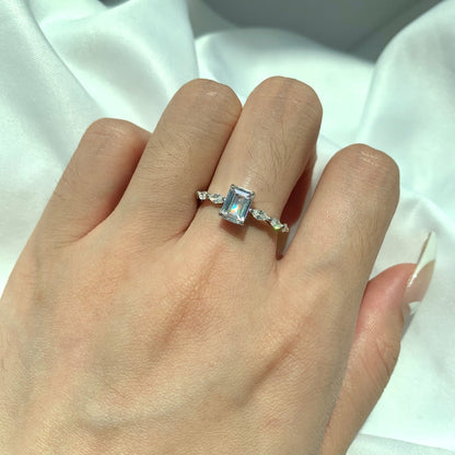 [Elitejewels]1.0 Carat Dainty Resplendent Radiant Cut Daily Ring