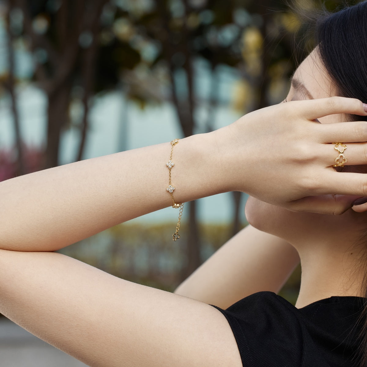 [Everoly JW]Four-Leaf Clover Hollow Butterfly Bracelet