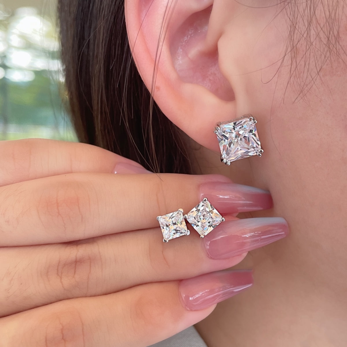 [Elitejewels]Delicate Square Shape Earrings