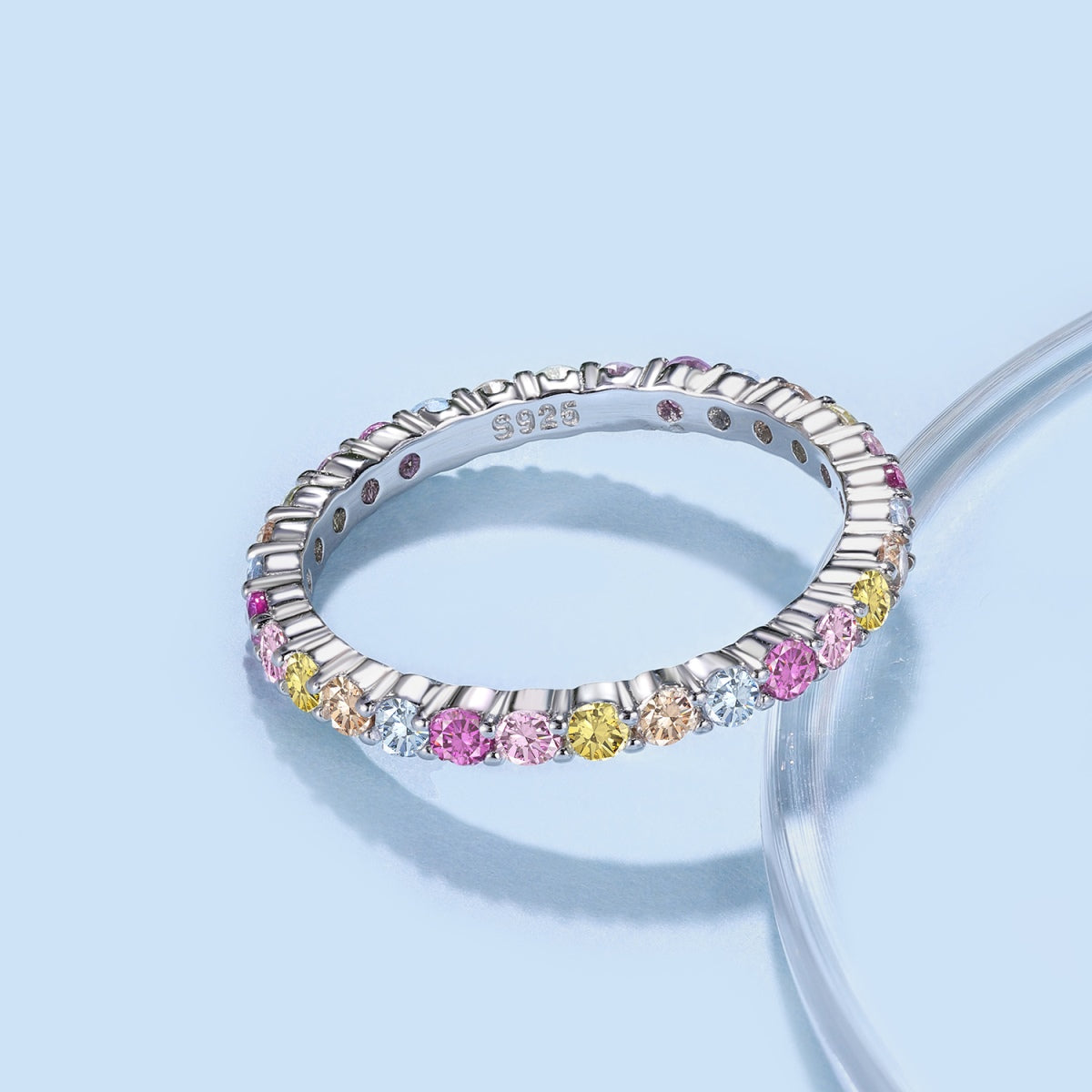 [Everoly JW]Eleganter, lebendiger Alltagsring mit rundem Schliff