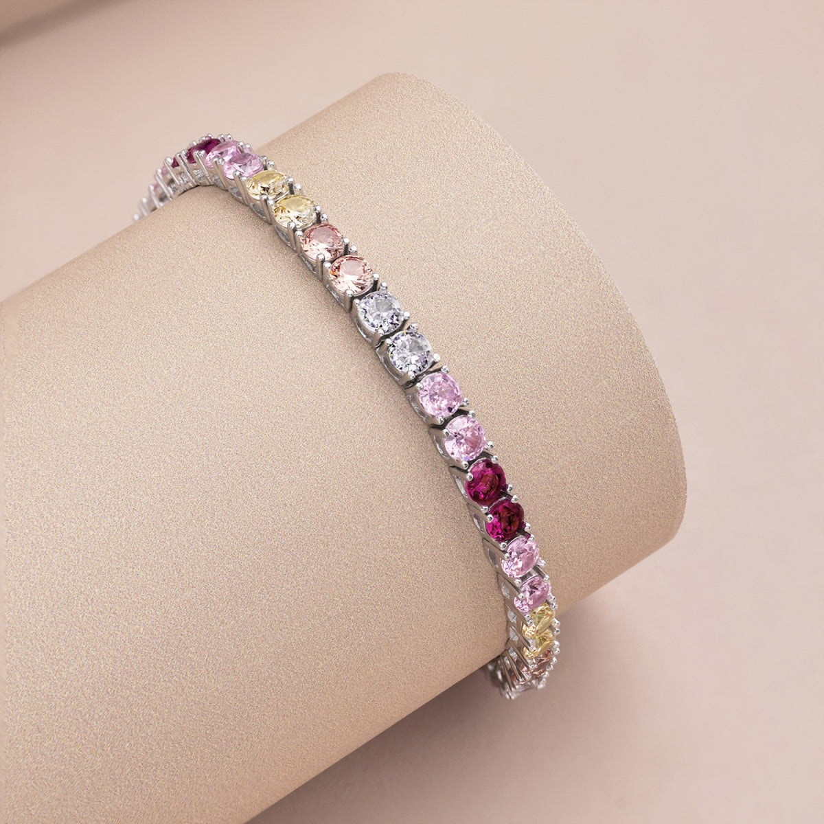 [Everoly JW] Strahlend buntes Tennisarmband mit Rundschliff