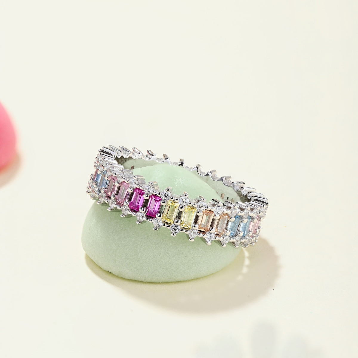 [Everoly JW]Splashy Ornate Emerald Cut Cocktail Ring