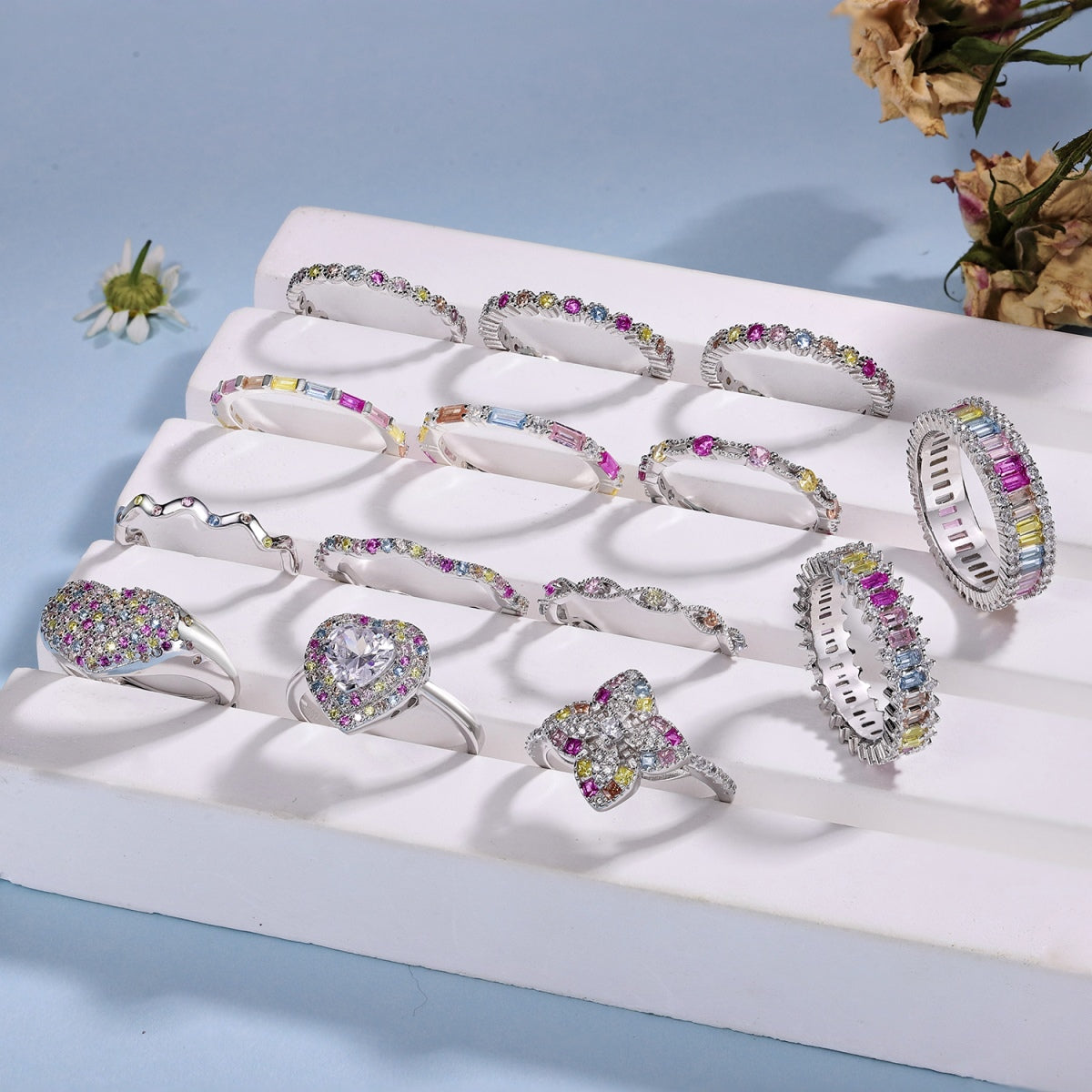 [Everoly JW]Splashy Ornate Emerald Cut Cocktail Ring