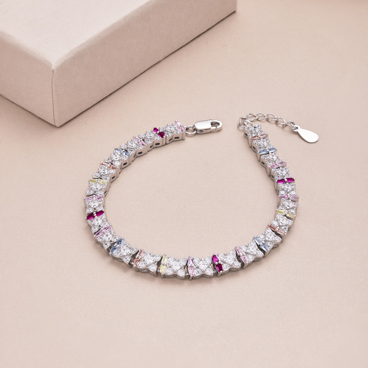 [Everoly JW] Einzigartiges buntes Armband in Blumenform für den Alltag