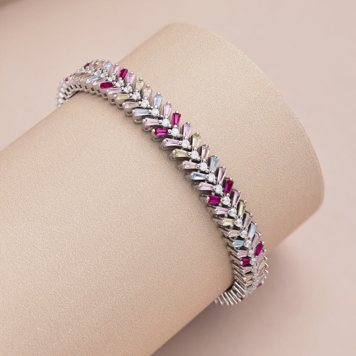 [Everoly JW]Zierliches strahlendes Smaragdschliff-Tagesarmband