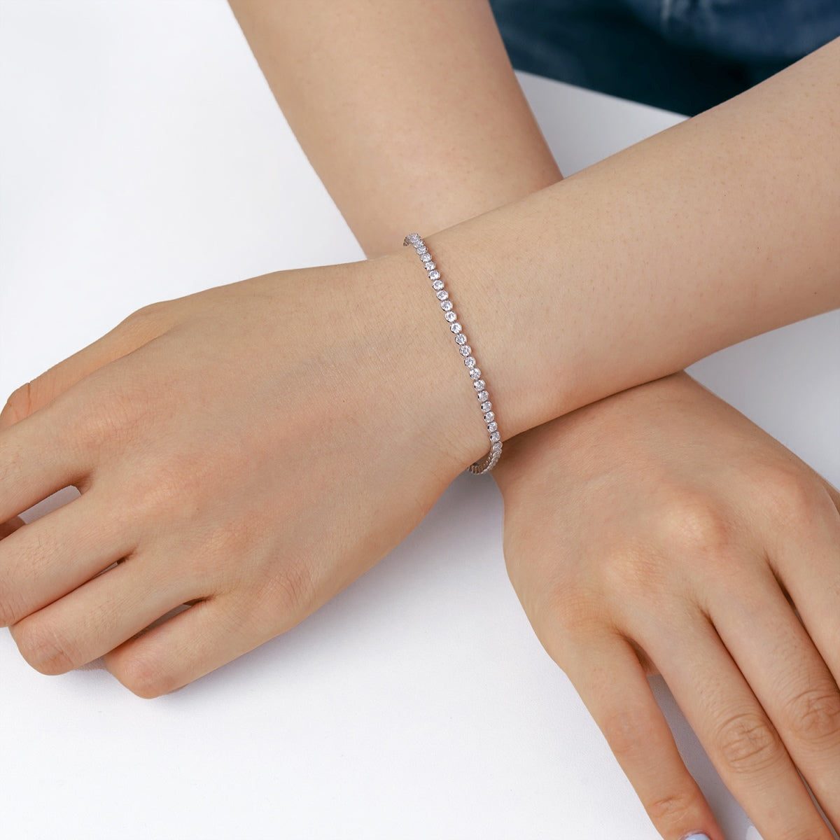 [Elitejewels]Dazzling Sparkling Round Cut Daily Bracelet