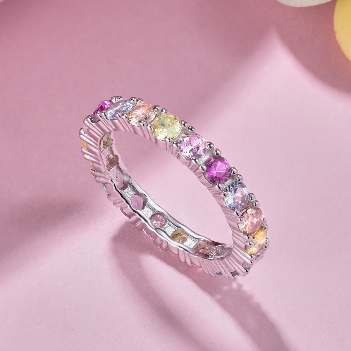 [Elitejewels]輝く光沢のあるラウンドカットテニスリング