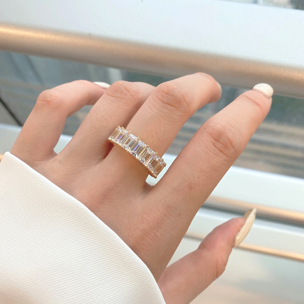 [Everoly JW]Eleganter Tennisring im Smaragdschliff mit 0,75 Karat