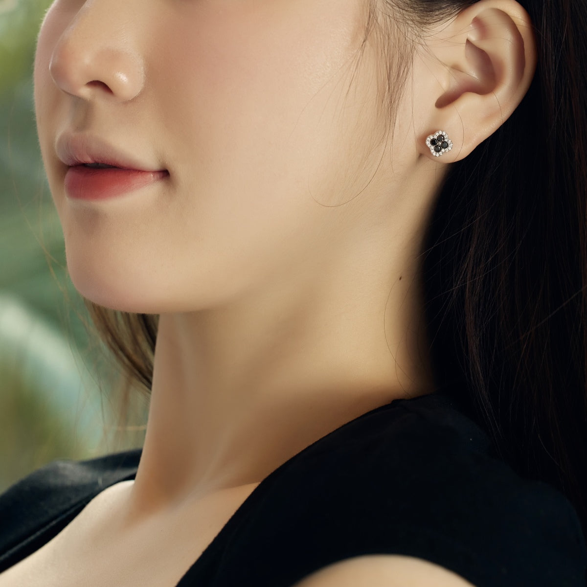 [Elitejewels]Four-Leaf Clover Flower Shaped Earrings