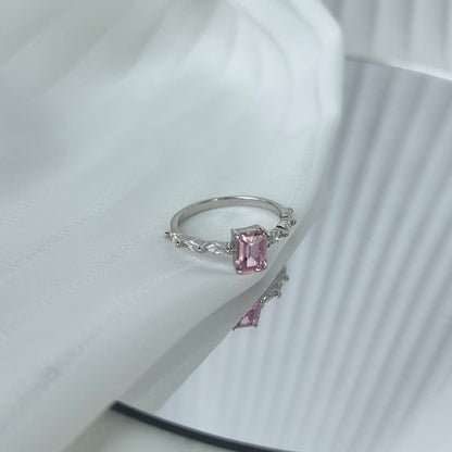 [Elitejewels]1.0 Carat Dainty Resplendent Radiant Cut Daily Ring