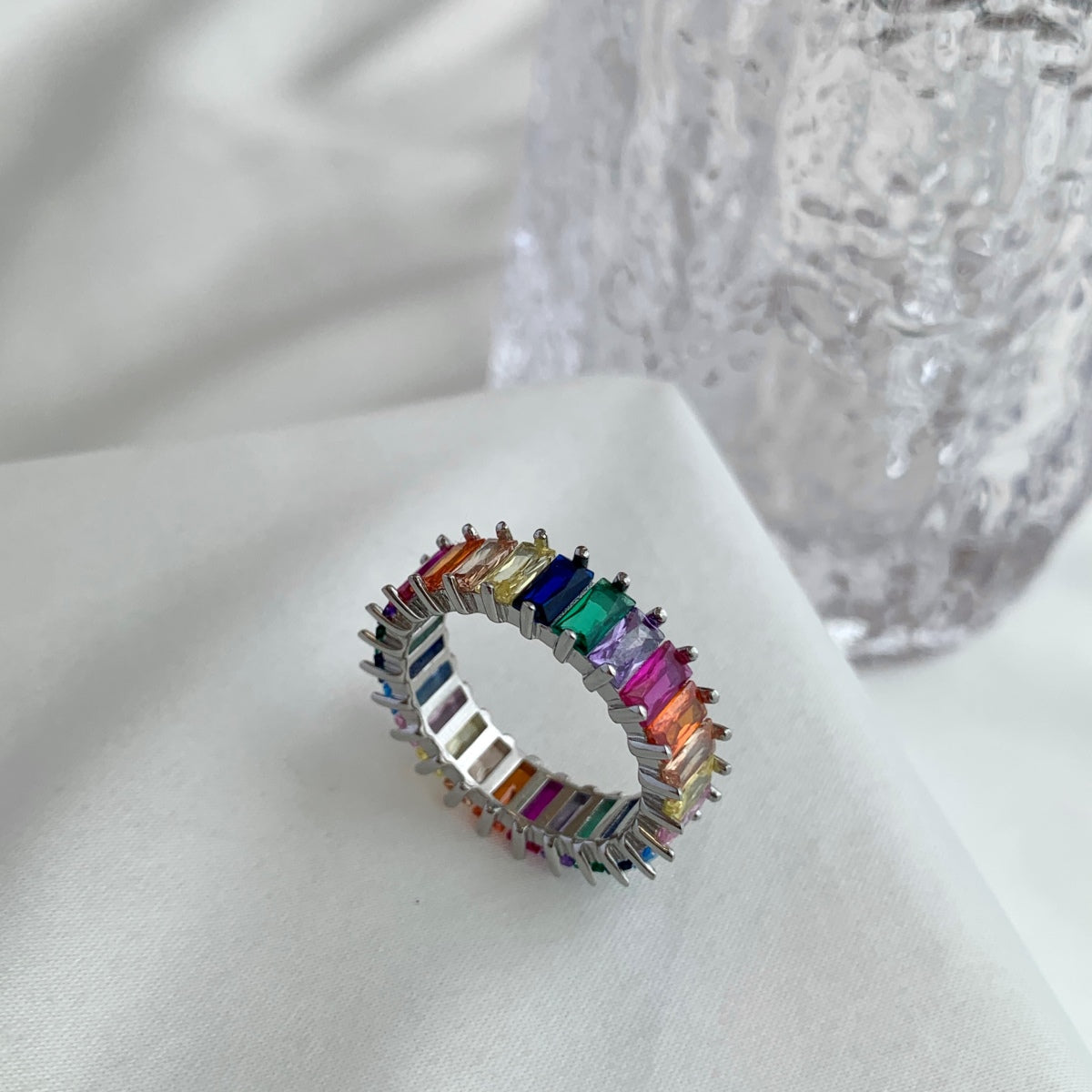 [Everoly JW]Einzigartiger farbenfroher Ring im Radiantschliff