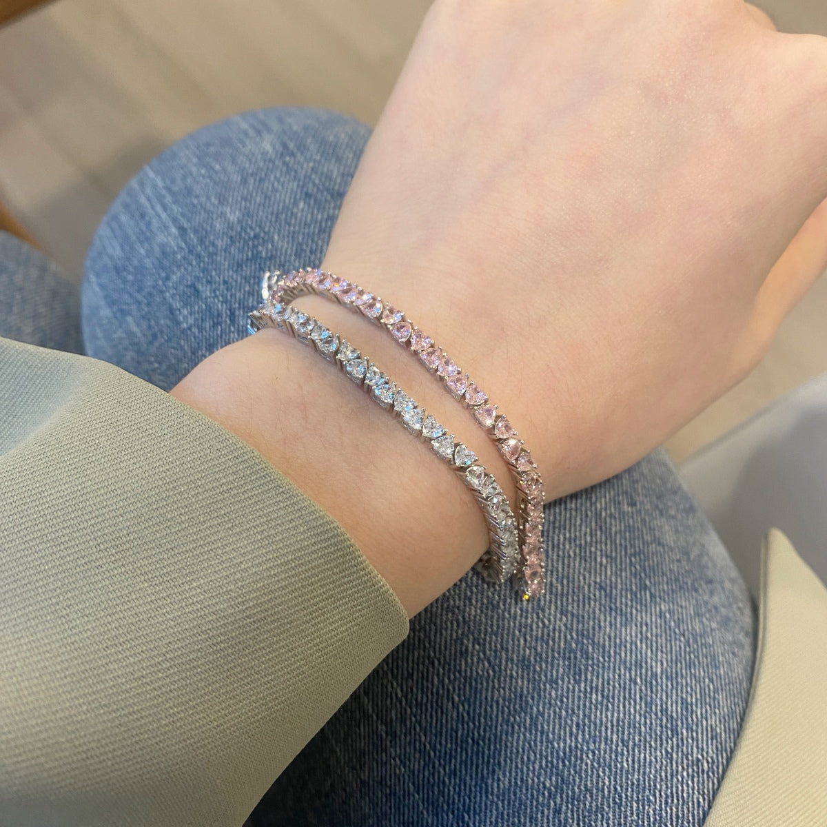 [Everoly JW]Schillerndes romantisches Armband in Herzform für Liebhaber