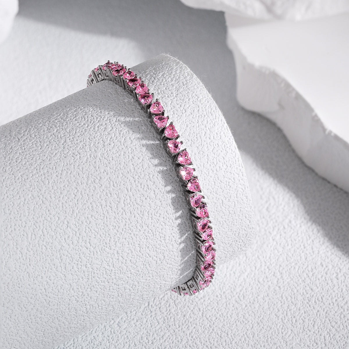 [Everoly JW]Schillerndes romantisches Armband in Herzform für Liebhaber
