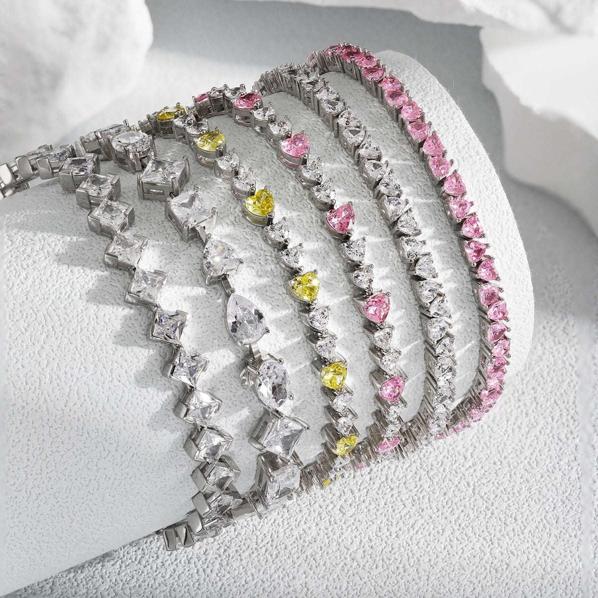 [Everoly JW]Einzigartiges, exquisites Multi-Cut-Armband für den Alltag