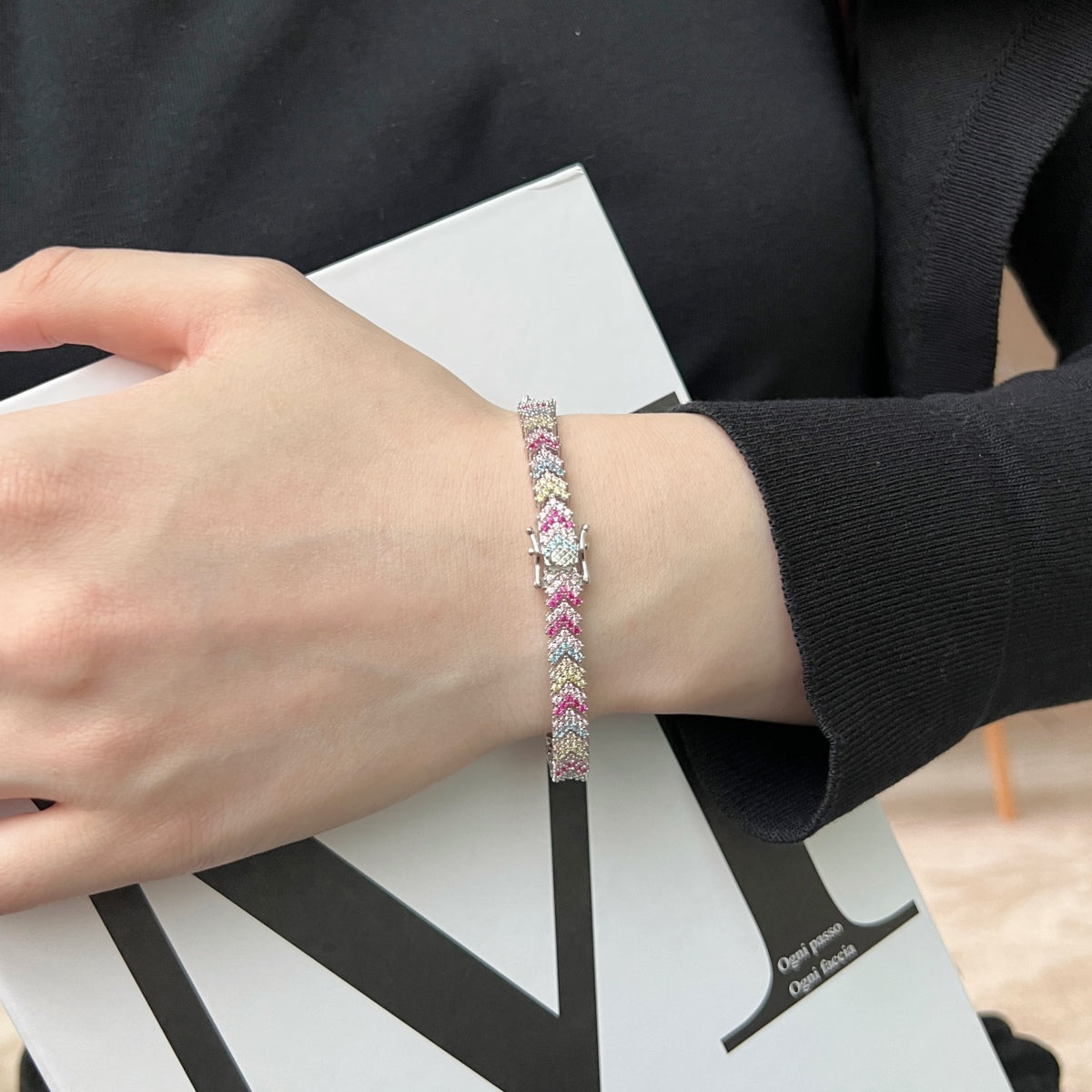 [Everoly JW]Verziertes funkelndes Party-Armband im Rundschliff
