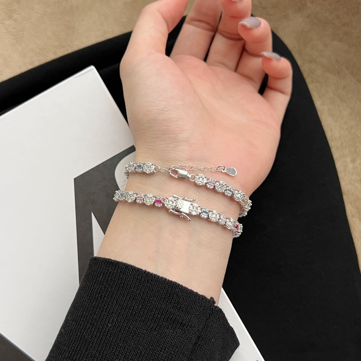 [Everoly JW]Schillerndes, strahlendes Multi-Cut-Armband für den Alltag