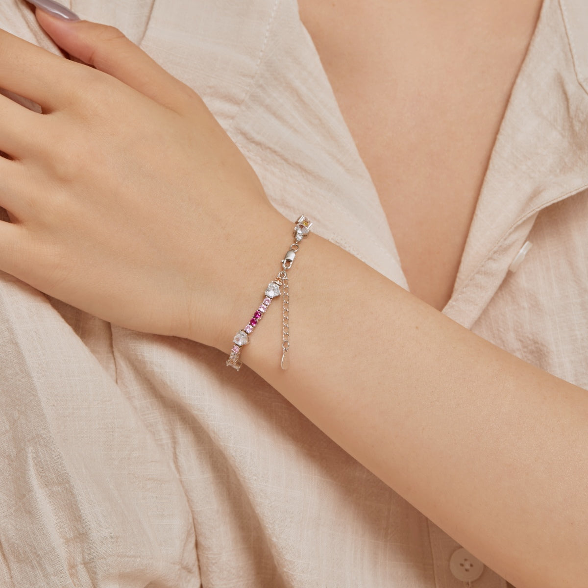 [Everoly JW] Romantisches Armband in Herzform mit rundem Schliff