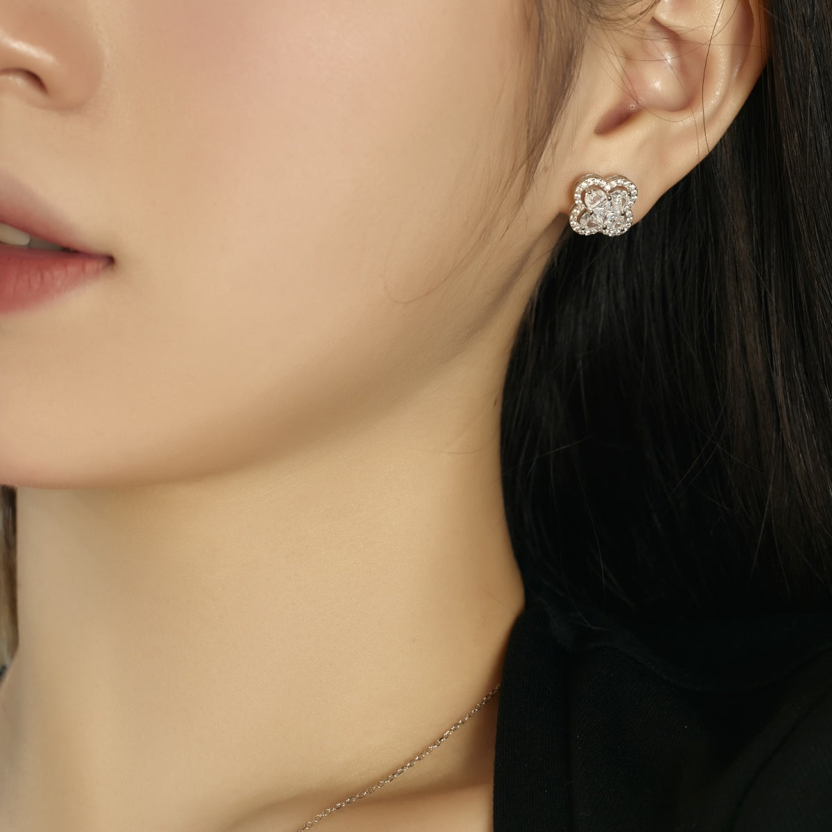 [Elitejewels]Lucky Four-Leaf Clover Exquisite Earrings