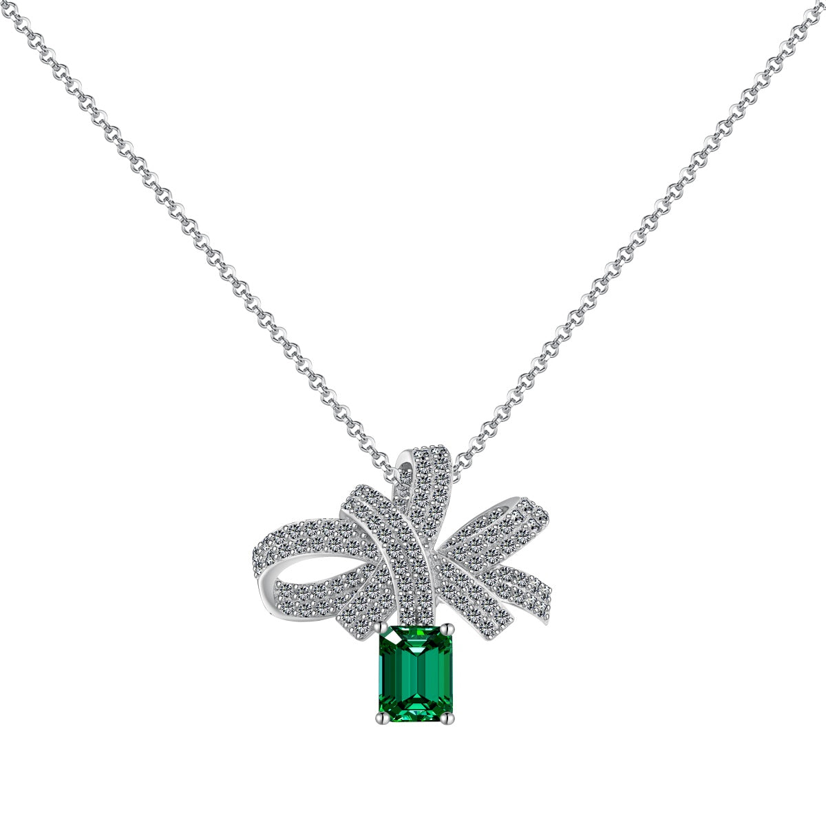 [Elitejewels]Luxurious Flower Shape Emerald Cut Necklace