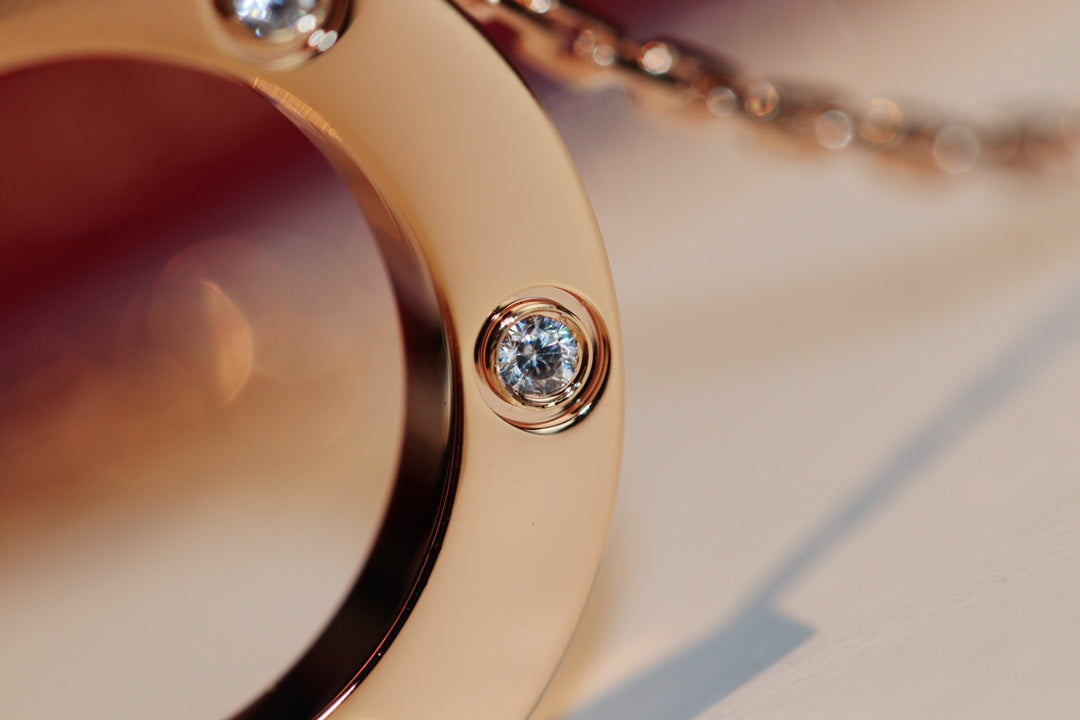 [Everoly JW]LOVE NECKLACE 16MM 6 DIAMONDS PINK GOLD