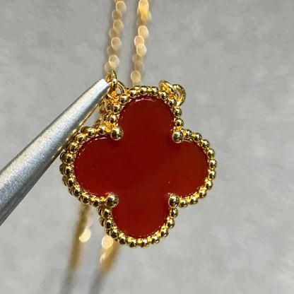 [Elitejewels]CLOVER 15MM CARNELIAN SINGLE FLOWER NECKLACE