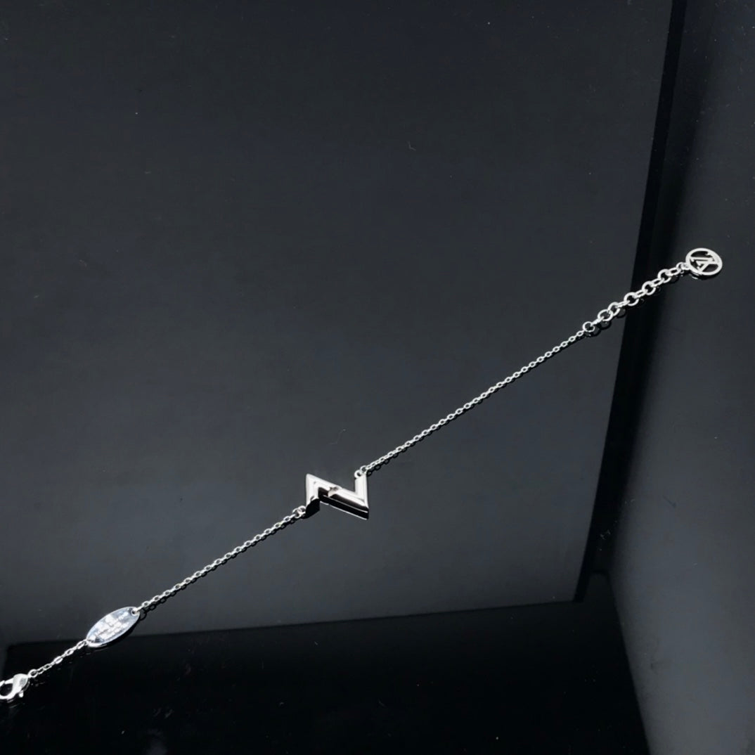 [Everoly JW]VOLT LV LOGO ARMBAND