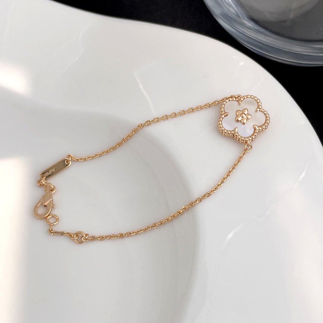 [Elitejewels]ラッキースプリングローズゴールドモップブレスレット