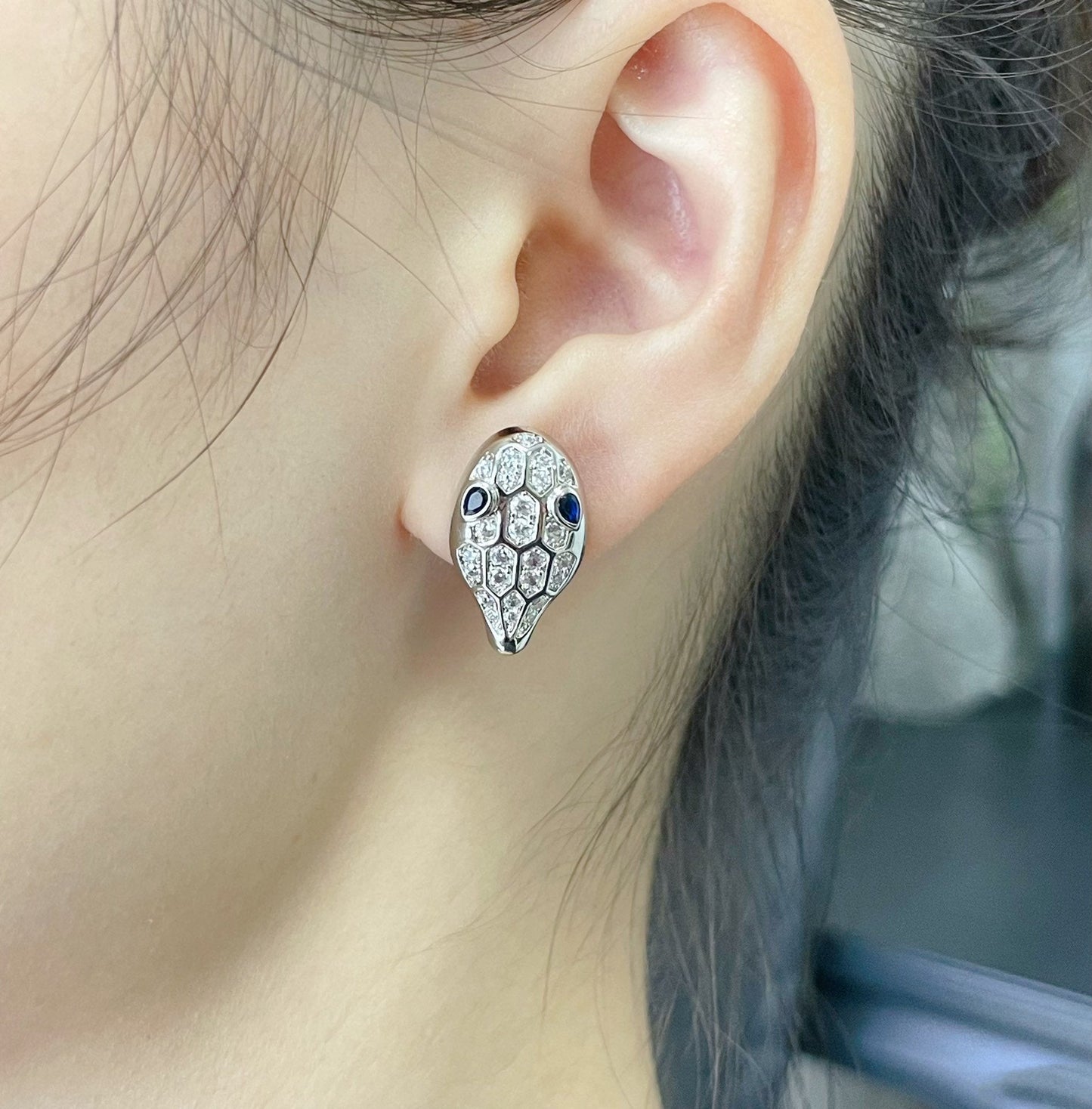 [Elitejewels]SERPENT DIAMOND STUD EARRINGS