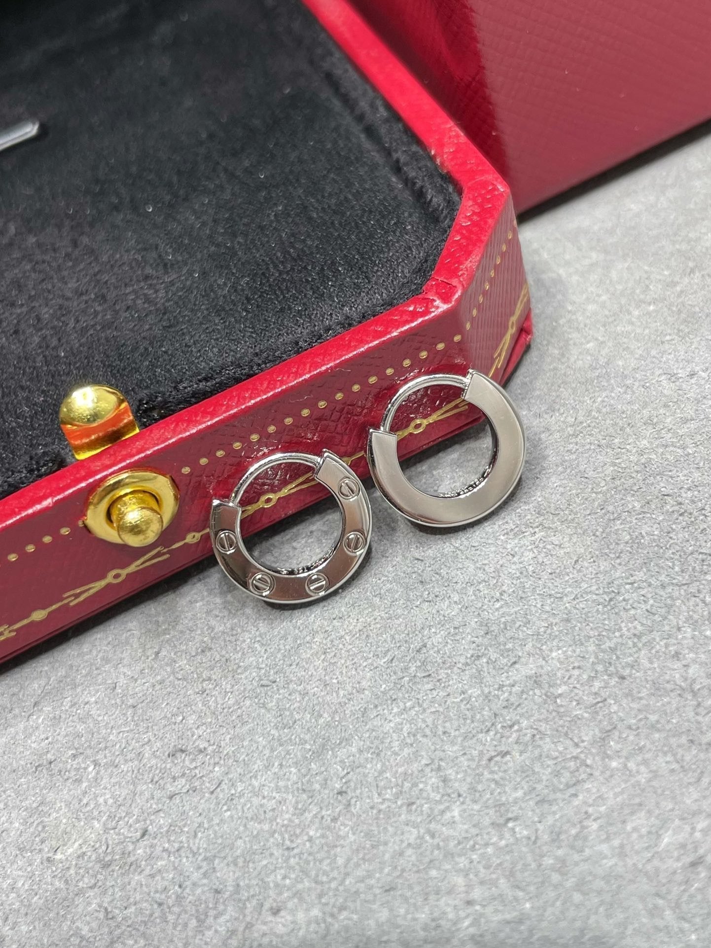 [Everoly JW]LOVE MINI OHRRINGE