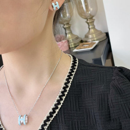 [Elitejewels]POP H SKY BLUE NECKLACE