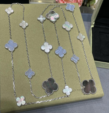 [Elitejewels]CLOVER 16 MOTIF CHALCEDONY MOP SILVER NECKLACE