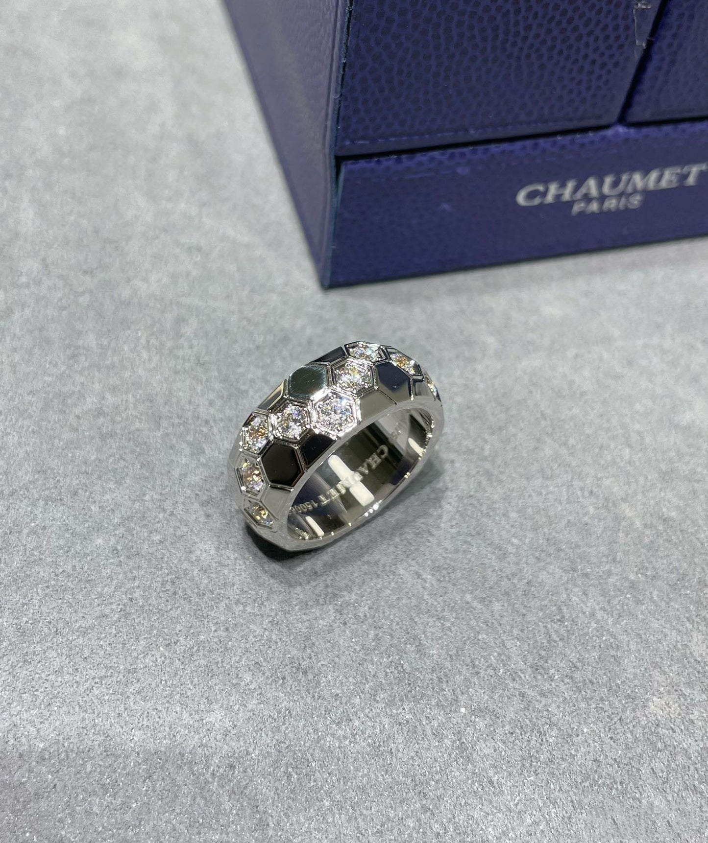 [Elitejewels]BEE LOVE DIAMOND LARGE RING