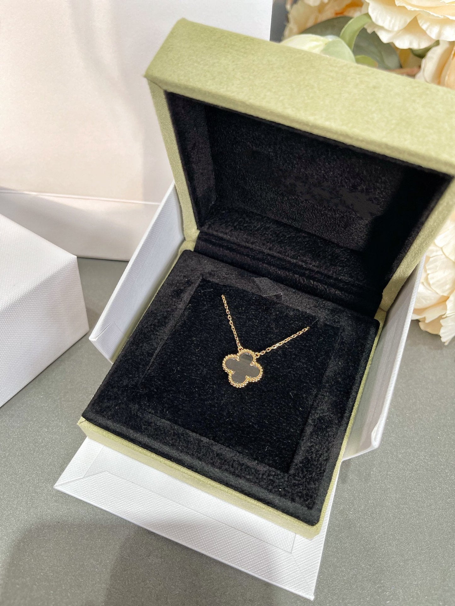 [Elitejewels]CLOVER ROCK CRYSTAL ROSE GOLD NECKLACE