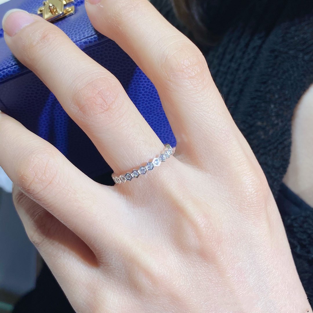 [Everoly JW] BEE LOVE DIAMANTBESCHMUCKTER KLEINER RING