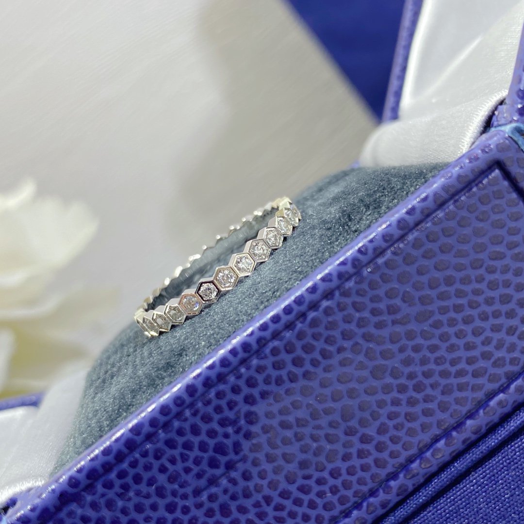 [Everoly JW] BEE LOVE DIAMANTBESCHMUCKTER KLEINER RING