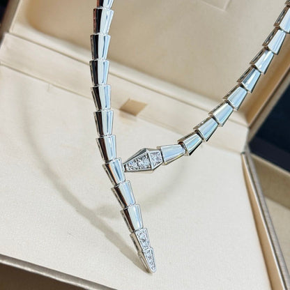 [Elitejewels]SERPENTI NECKLACE DIAMOND SILVER