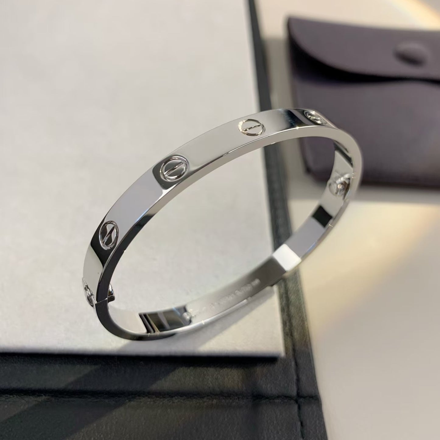 [エバリー JW]ラブブレスレット 6.1mm 