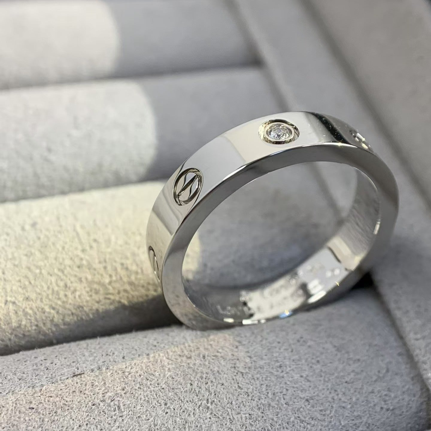 [エバリー JW]ラブリング 4mm ダイヤモンド1個 シルバー
