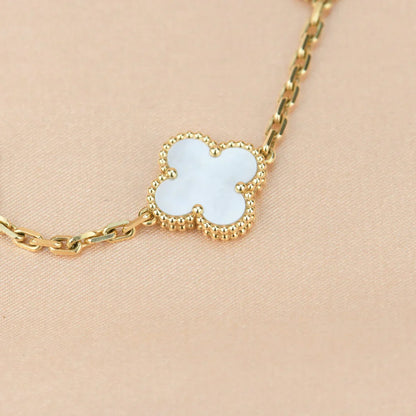 [Everoly JW] CLOVER WHITE PEARL MOP 5 MOTIF BRACELET COLLECTION