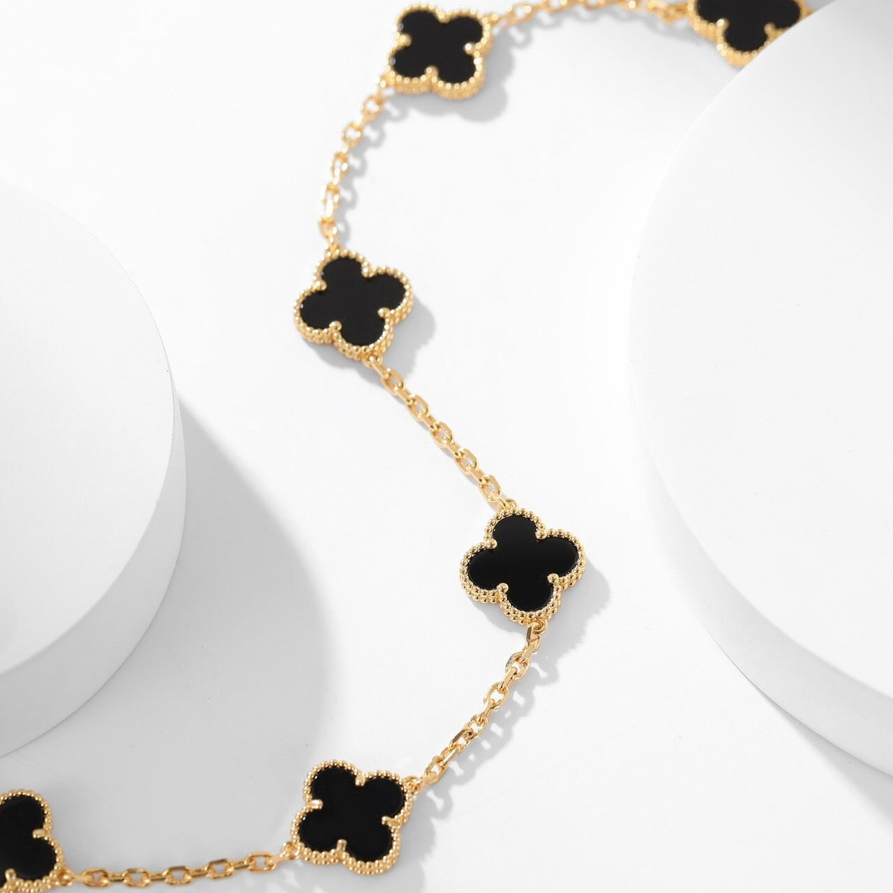 [Elitejewels]CLOVER 10 MOTIFS ONYX NECKLACE