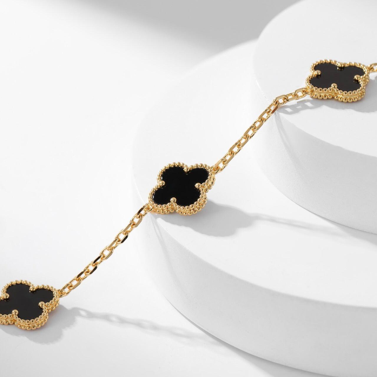 [Elitejewels]CLOVER 10 MOTIFS ONYX NECKLACE