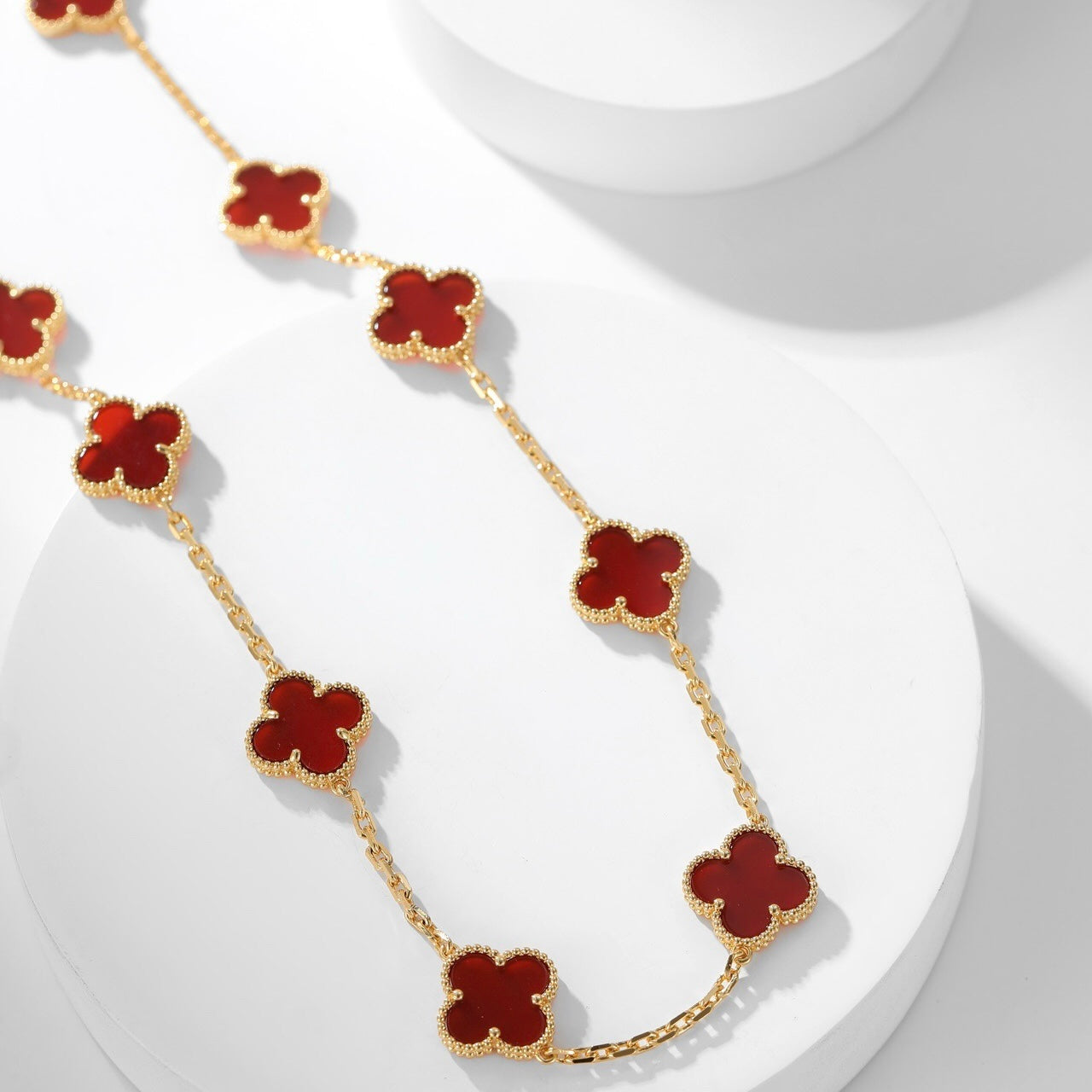 [Elitejewels]CLOVER 10 MOTIFS CARNELIAN NECKLACE