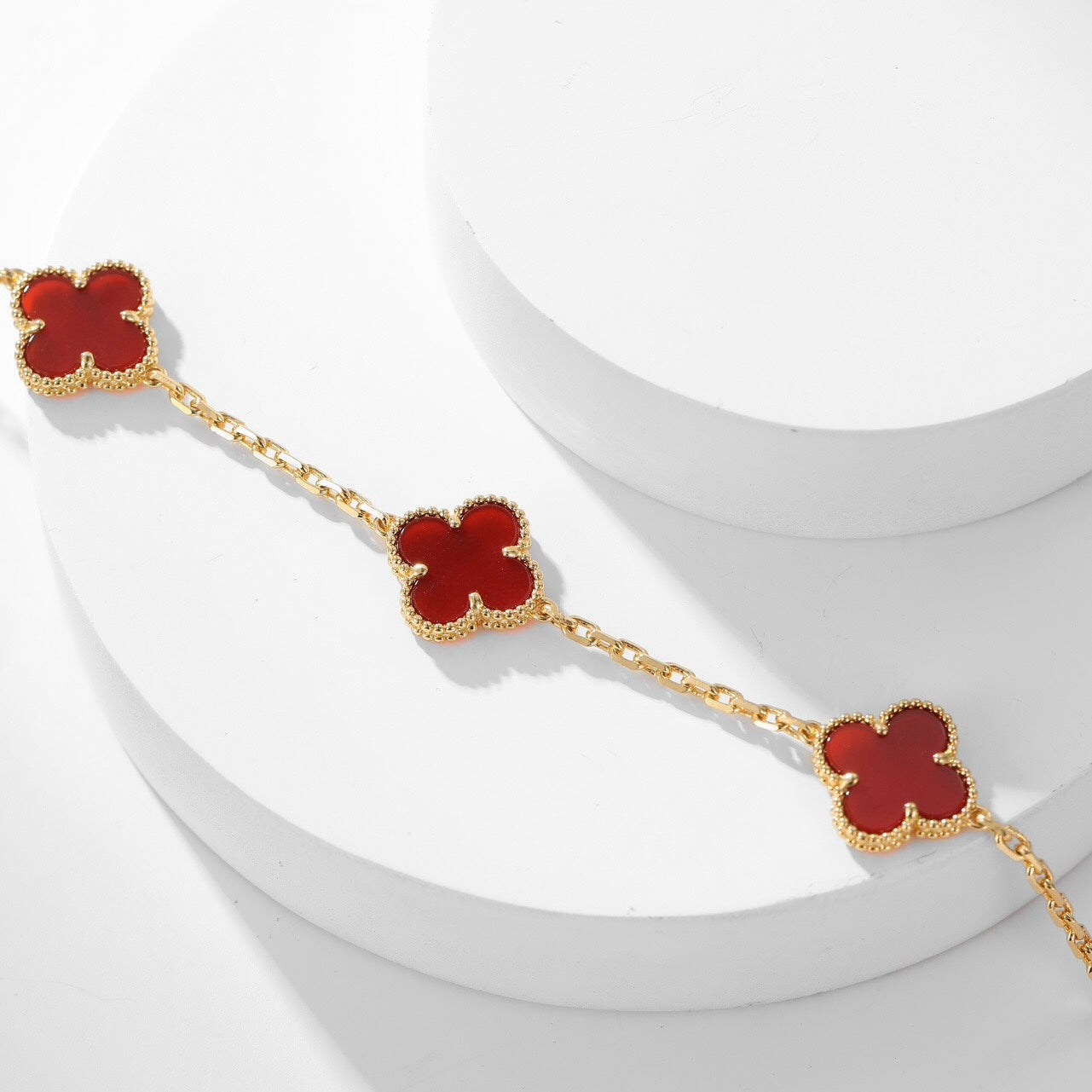 [Elitejewels]CLOVER 10 MOTIFS CARNELIAN NECKLACE