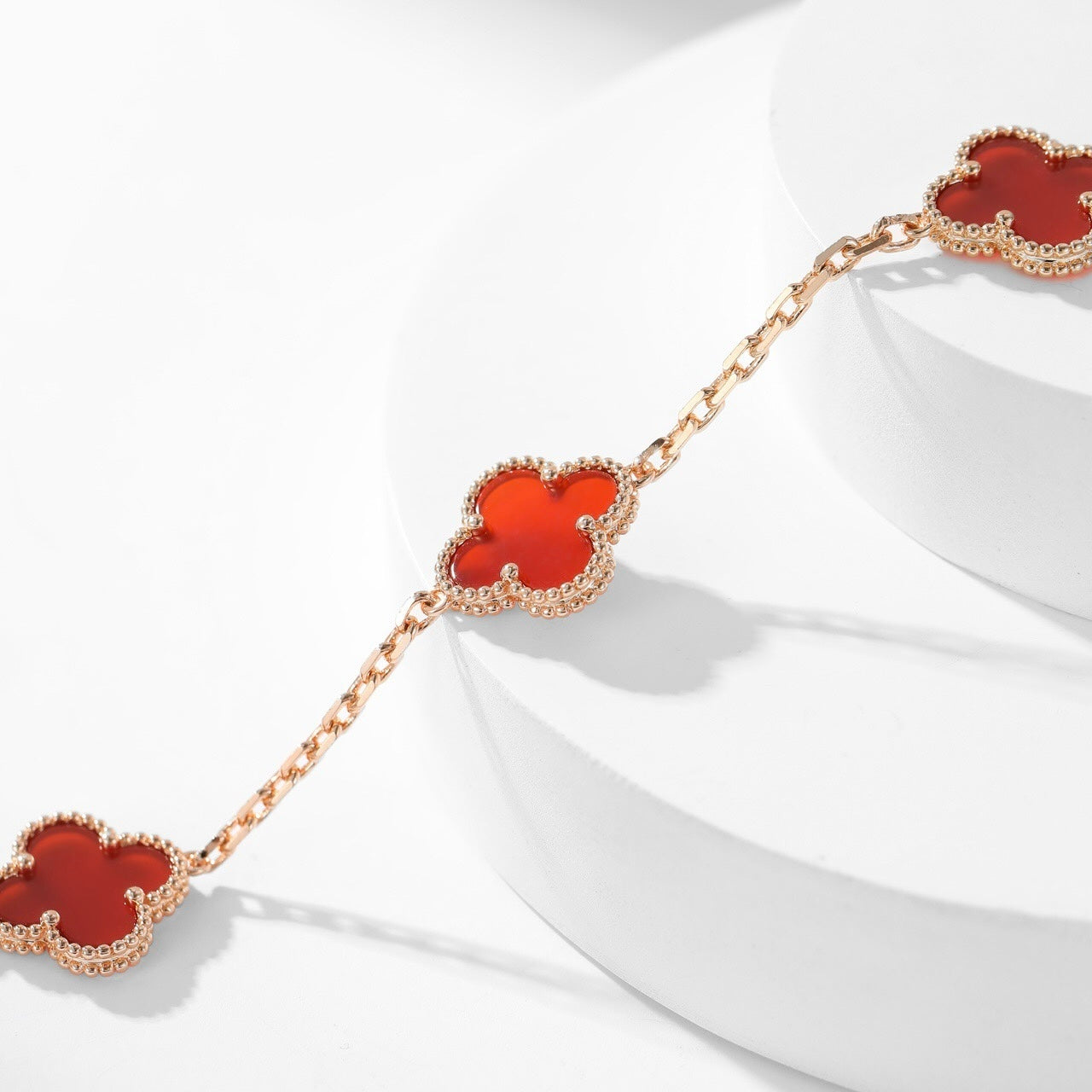 [Elitejewels]CLOVER 10 MOTIFS CARNELIAN NECKLACE