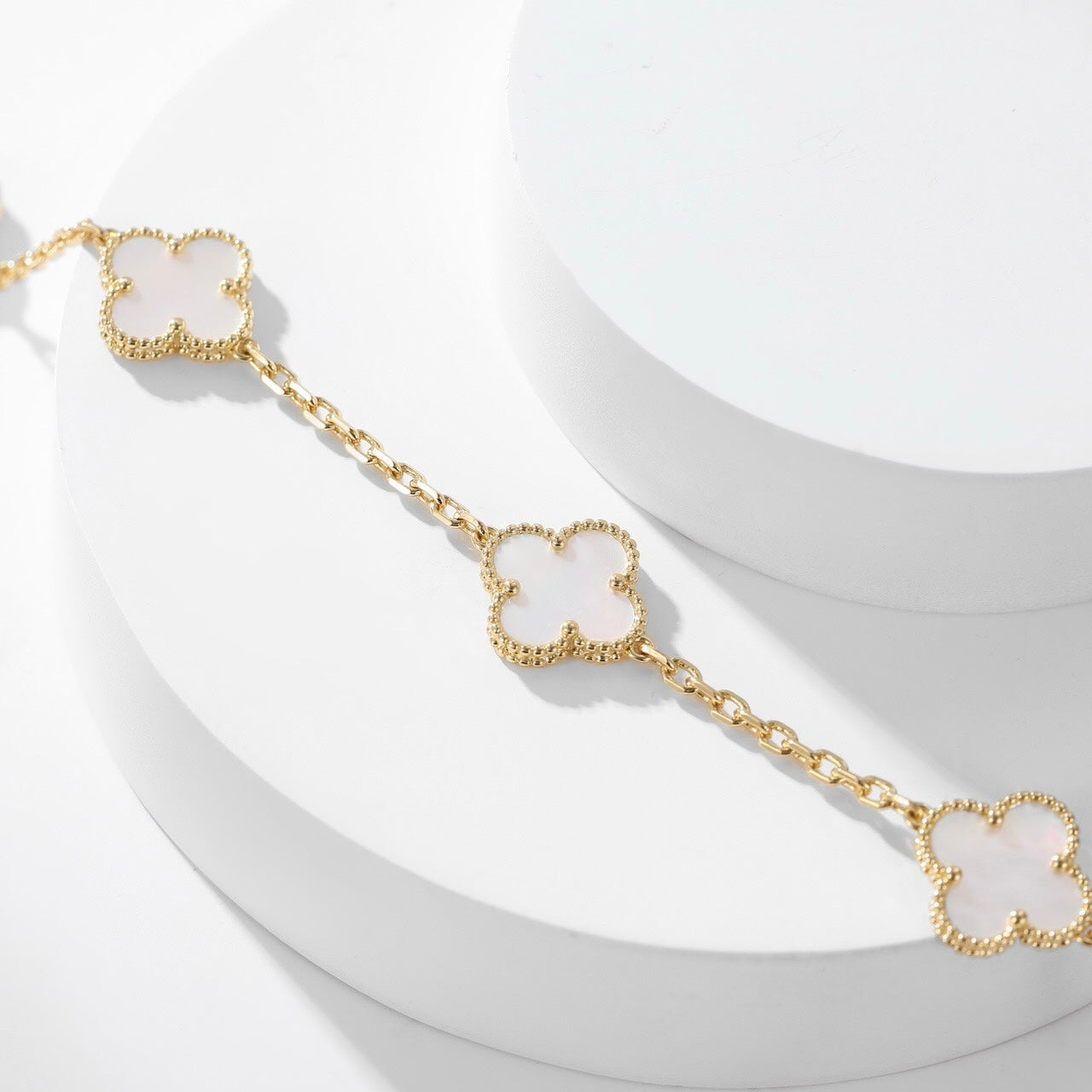 [Elitejewels]CLOVER 10 MOTIFS WHITE MOTHER OF PEARL NECKLACE