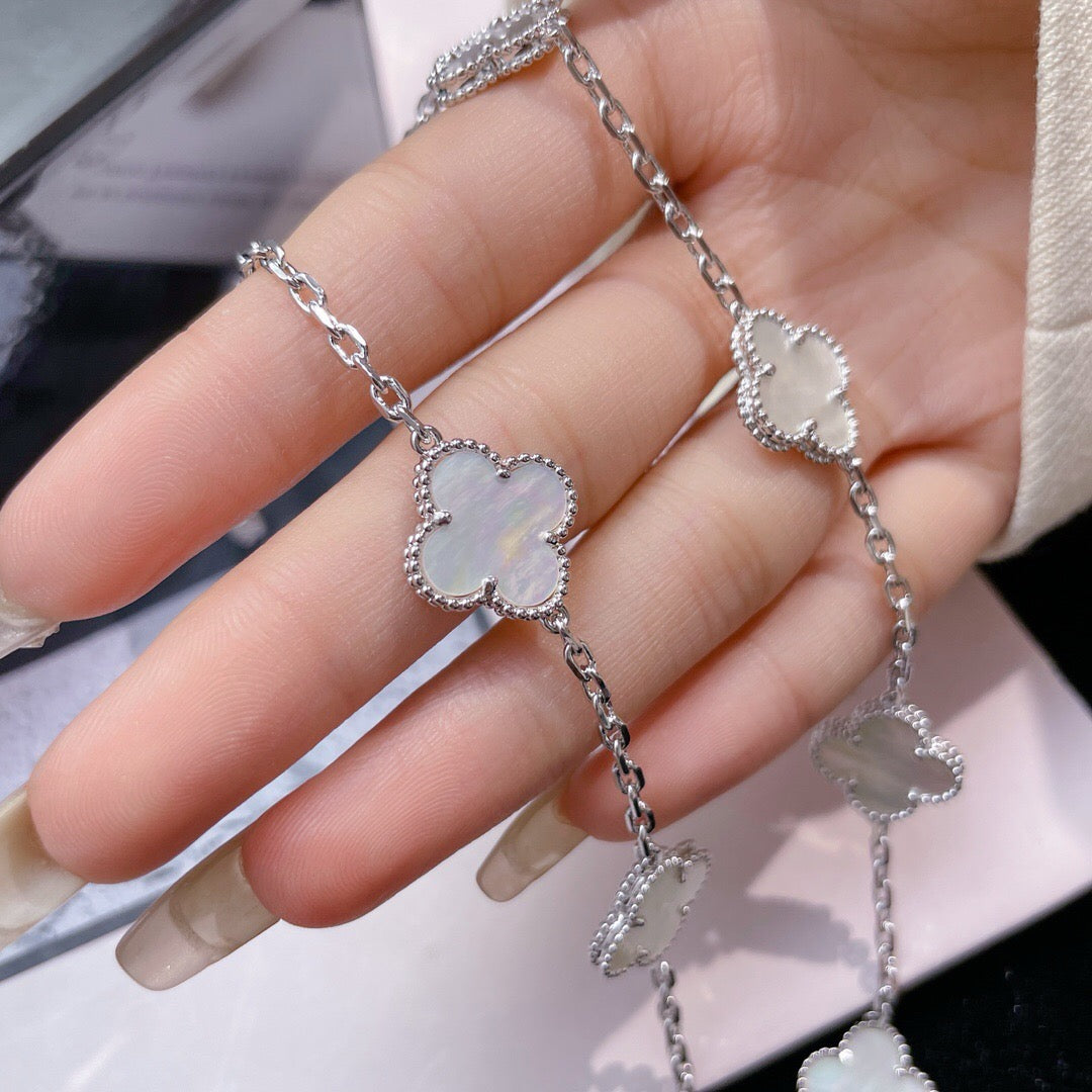 [Elitejewels]CLOVER 10 MOTIFS WHITE MOTHER OF PEARL NECKLACE