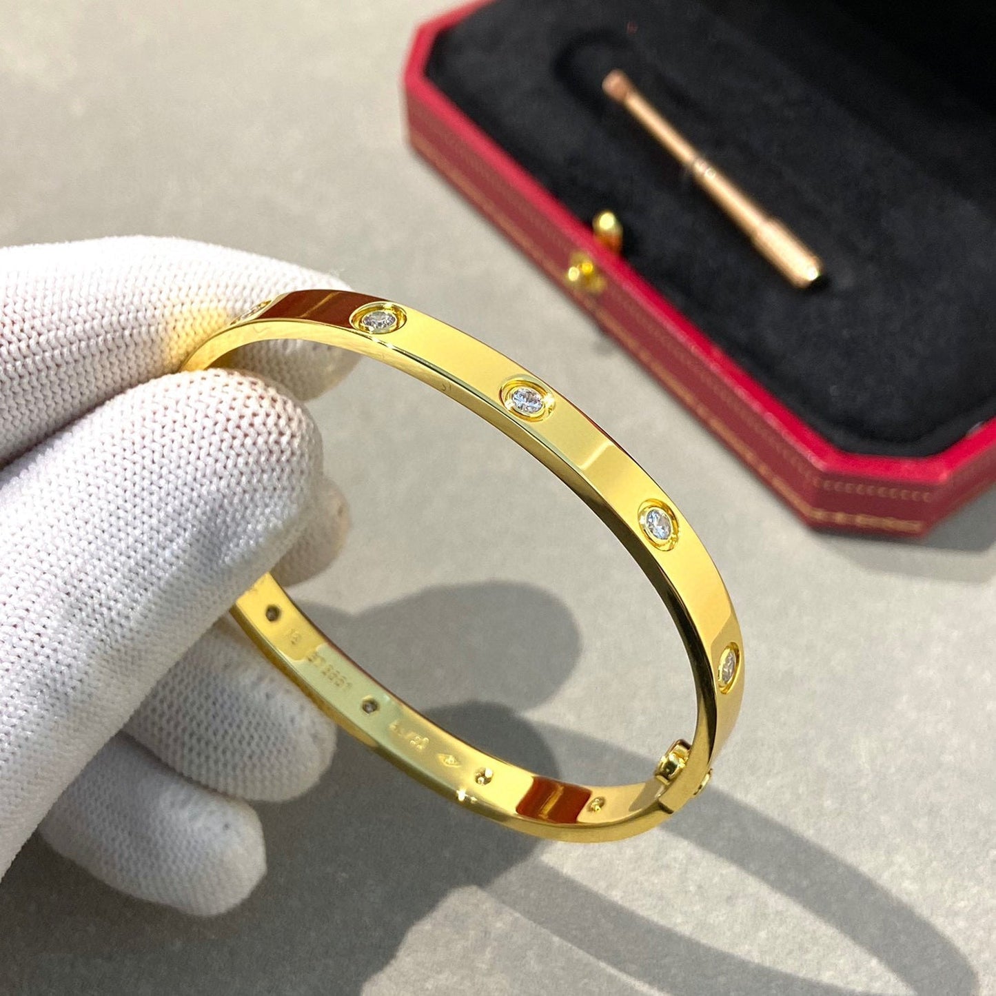 [エバリー JW]ラブブレスレット 6.1mm 10ダイヤモンド