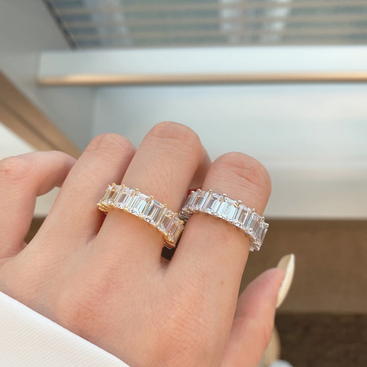 [Everoly JW]Eleganter Tennisring im Smaragdschliff mit 0,75 Karat