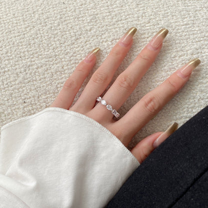 [Elitejewels]Exquisite Pear Cut Tennis Ring